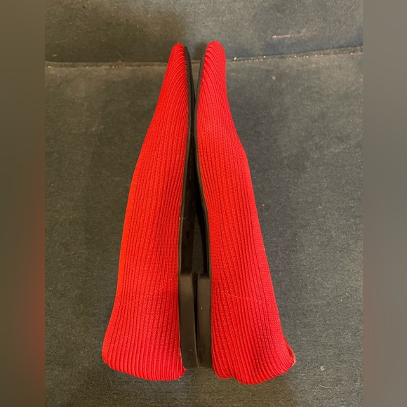 VIVAIA Margot Square-Toe V-Cut Flats - Picture 7 of 9